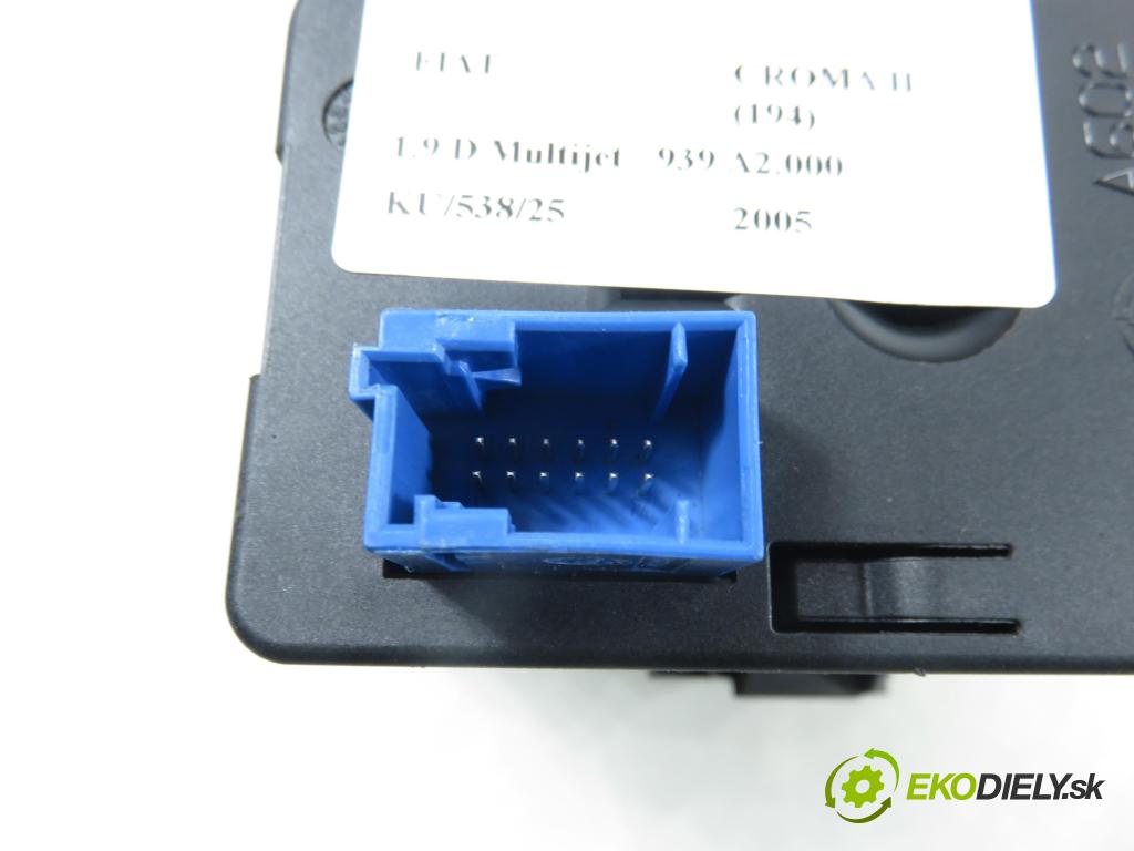 FIAT CROMA (194_) KOMBI 2005 110,00 1.9 D Multijet 150 - 939 A2.000 1910,00 spinačka 7353987700 (Spínacia skrinka)