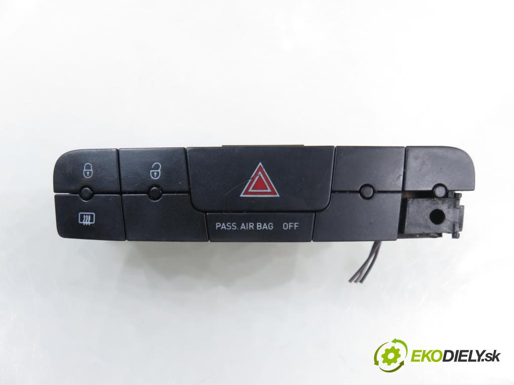SEAT IBIZA IV (6J5, 6P1) HB 2009 77,00 1.9 TDI - BLS 1896,00 prepínač výstražných (núdzových) 6J0927137B
