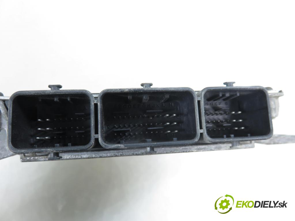 PEUGEOT 206 liftback (2A/C) HB 2000 440,00 1.1 i - HFX (TU1JP) 1124,00 Riadiaca jednotka Motor 9642597680