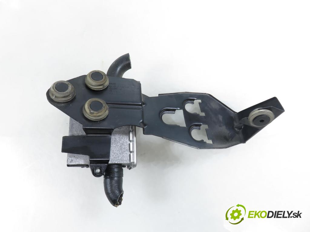 BMW X3 (E83) SUV 2005 110,00 2.0 d 150 - M47 D20 (204D4) 1995,00 vody 64126918806 (Ohřívání, ventilace)