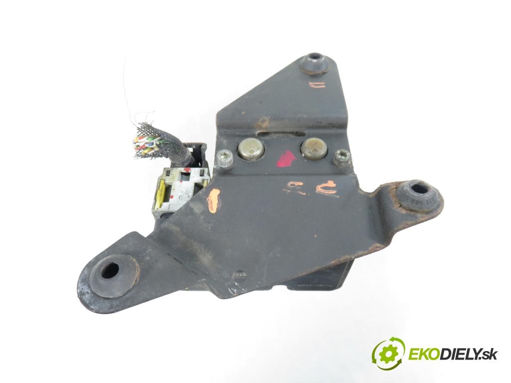 PEUGEOT 206 liftback (2A/C) HB 2000 440,00 1.1 i - HFX (TU1JP) 1124,00 Pumpa ABS 10097011143 (Pumpa ABS)
