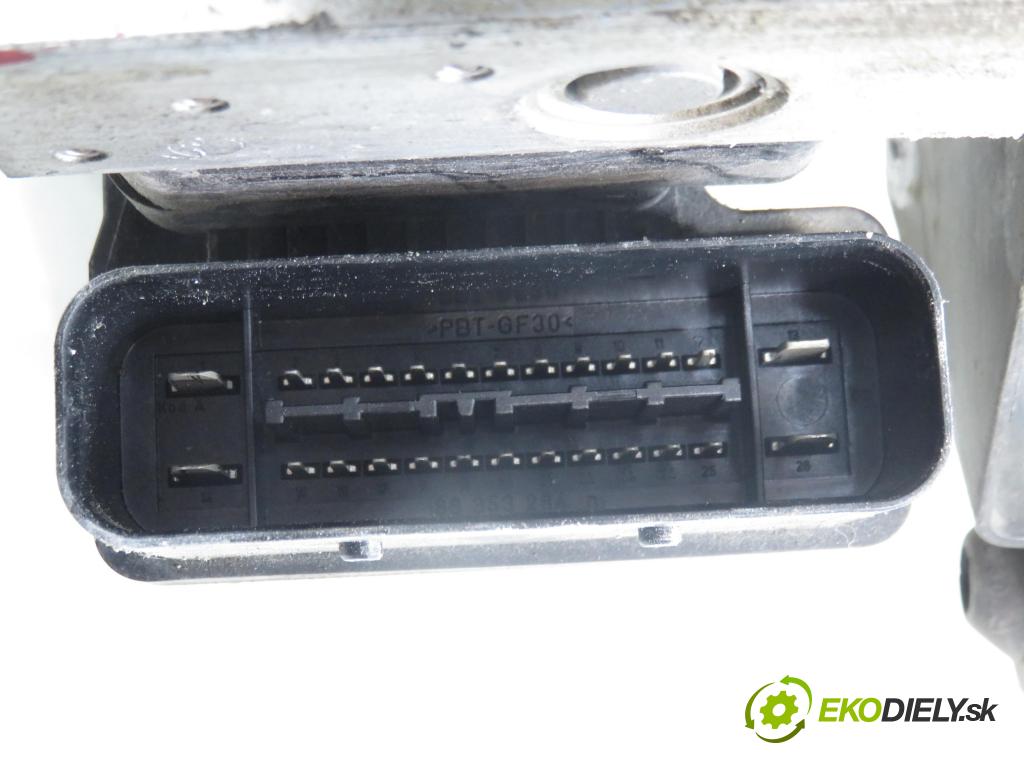 PEUGEOT 206 liftback (2A/C) HB 2000 440,00 1.1 i - HFX (TU1JP) 1124,00 Pumpa ABS 10097011143 (Pumpa ABS)