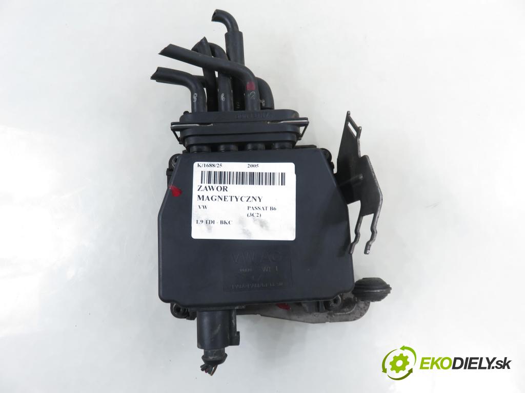 VW PASSAT B6 (3C2) SEDAN 2005 77,00 1.9 TDI PD 105 - BKC 1896,00 VENTIL: magnetický 3C0906625