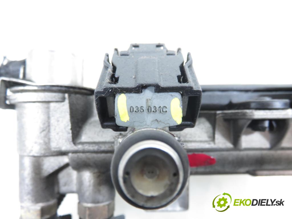 VW GOLF IV (1J1) HB 1998 55,00 1.4 16V - AHW 1390,00 Lišta vstrekovacia 036031C ; 036133319 (Vstrekovacia lišta)