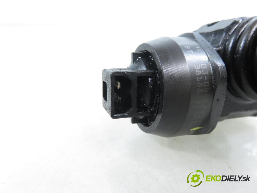 AUDI A4 (8E2, B6) SEDAN 2001 96,00 1.9 TDI PD 130 - AWX 1896,00 Vstrekovač 038130073AL ; 0414720039 (Vstrekovač paliva)