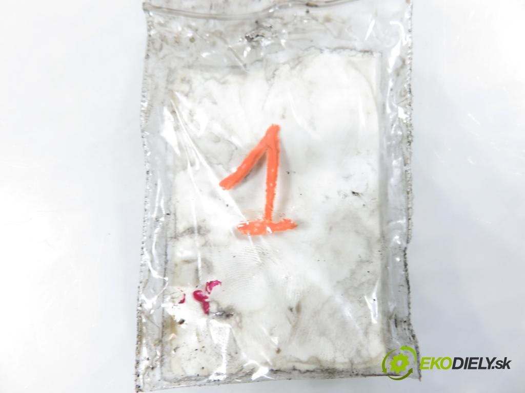 AUDI A4 (8E2, B6) SEDAN 2001 96,00 1.9 TDI PD 130 - AWX 1896,00 Vstrekovač 038130073AL ; 0414720039 (Vstrekovač paliva)