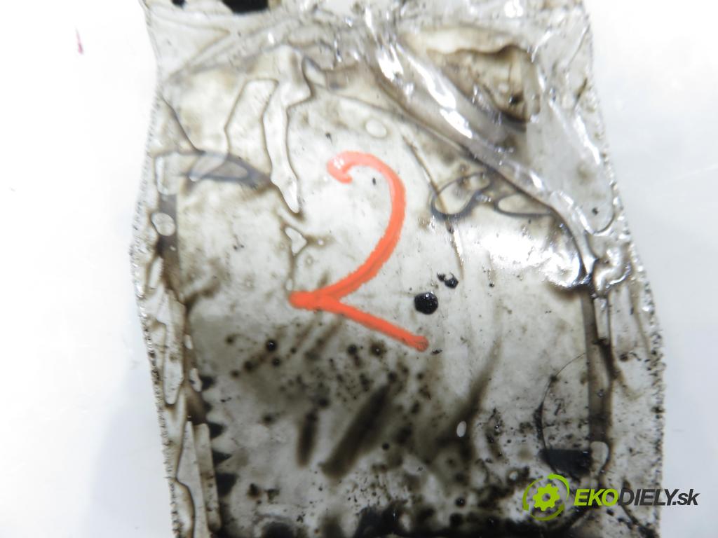 AUDI A4 (8E2, B6) SEDAN 2001 96,00 1.9 TDI PD 130 - AWX 1896,00 Vstrekovač 038130073AR ; 0414720214 (Vstrekovač paliva)