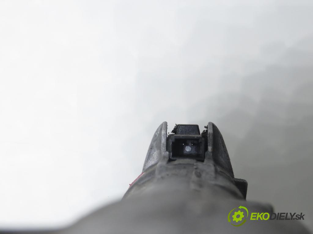 VW GOLF IV (1J1) HB 1998 55,00 1.4 16V - AHW 1390,00 spinačka 4B0905851C (Spínacia skrinka)