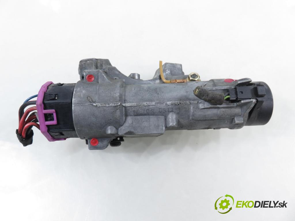 VW GOLF IV (1J1) HB 1998 55,00 1.4 16V - AHW 1390,00 spinačka 4B0905851C (Spínacia skrinka)