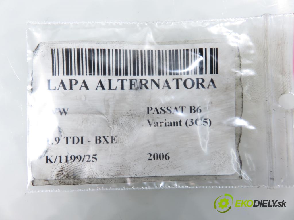 VW PASSAT B6 Variant (3C5) KOMBI 2006 77,00 1.9 TDI - BXE 1896,00 Uchytenie alternátora 038903143AF ; 03G903315C