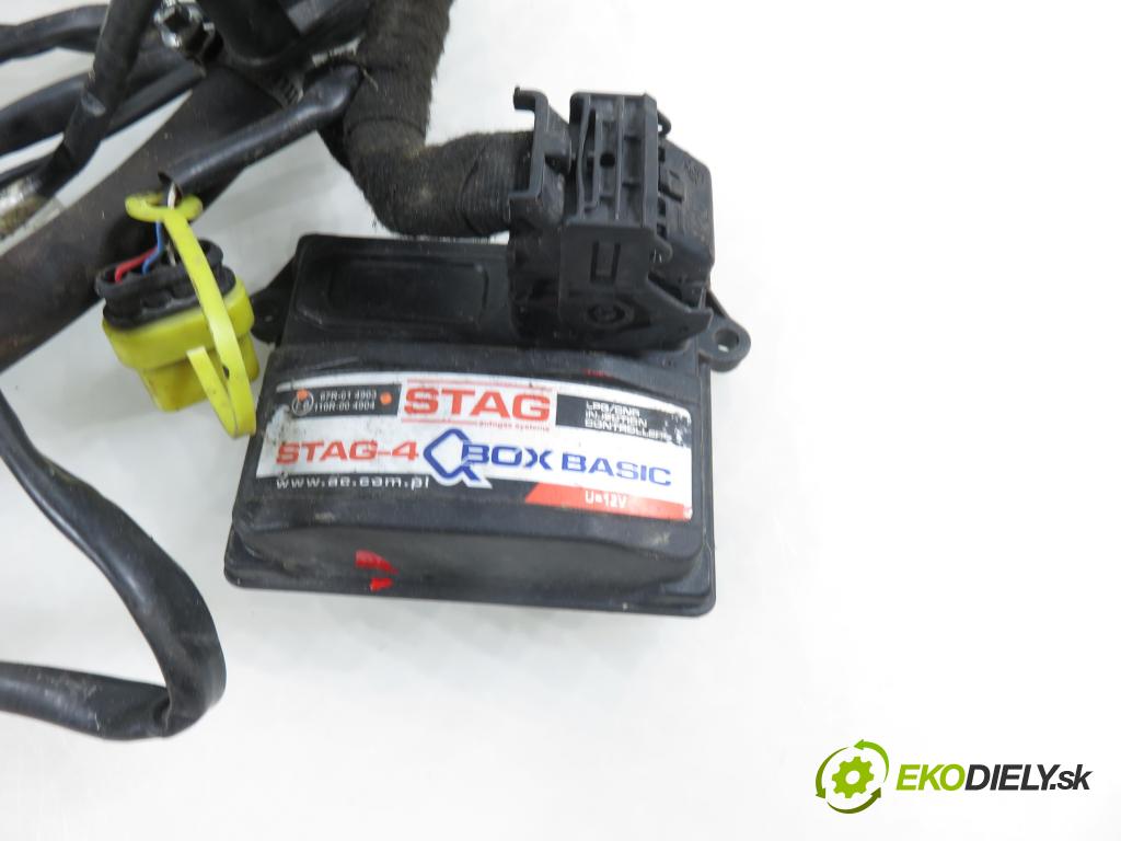 VW POLO (6N2) HB 2000 37,00 1.0 MPI 50 - AUC 999,00 LPG komplentny 67R014903 ; 67R010973