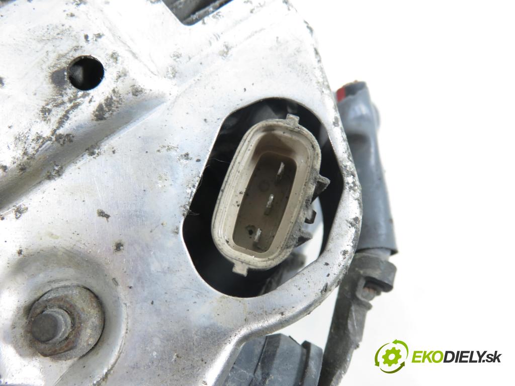 TOYOTA YARIS (_P1_) HB 2002 50,00 1.0 VVT- i 68 - 1SZ-FE 998,00 Alternátor  (Alternátor)