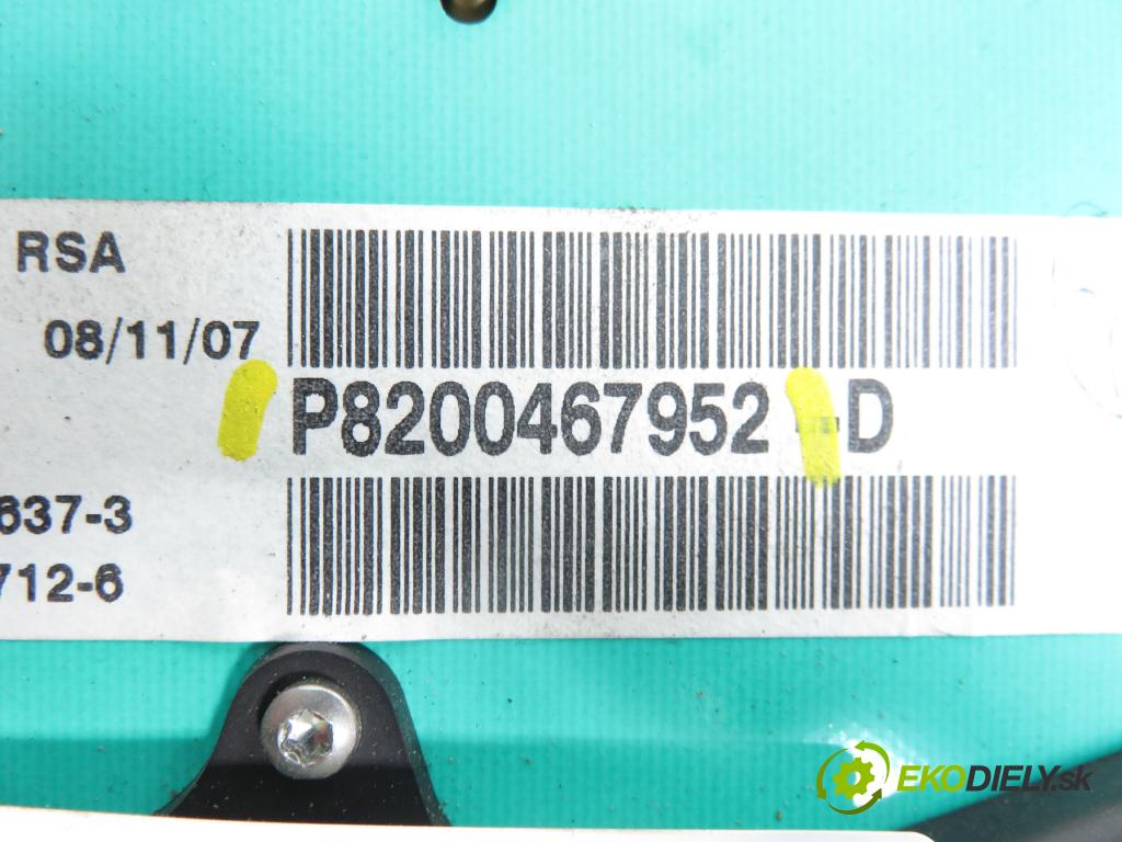 RENAULT MASTER II Skrzynia (FD) FURGON 2007 88,00 2.5 dCi 120 - G9U 650 2464,00 Prístrojovka elektrický P8200467952