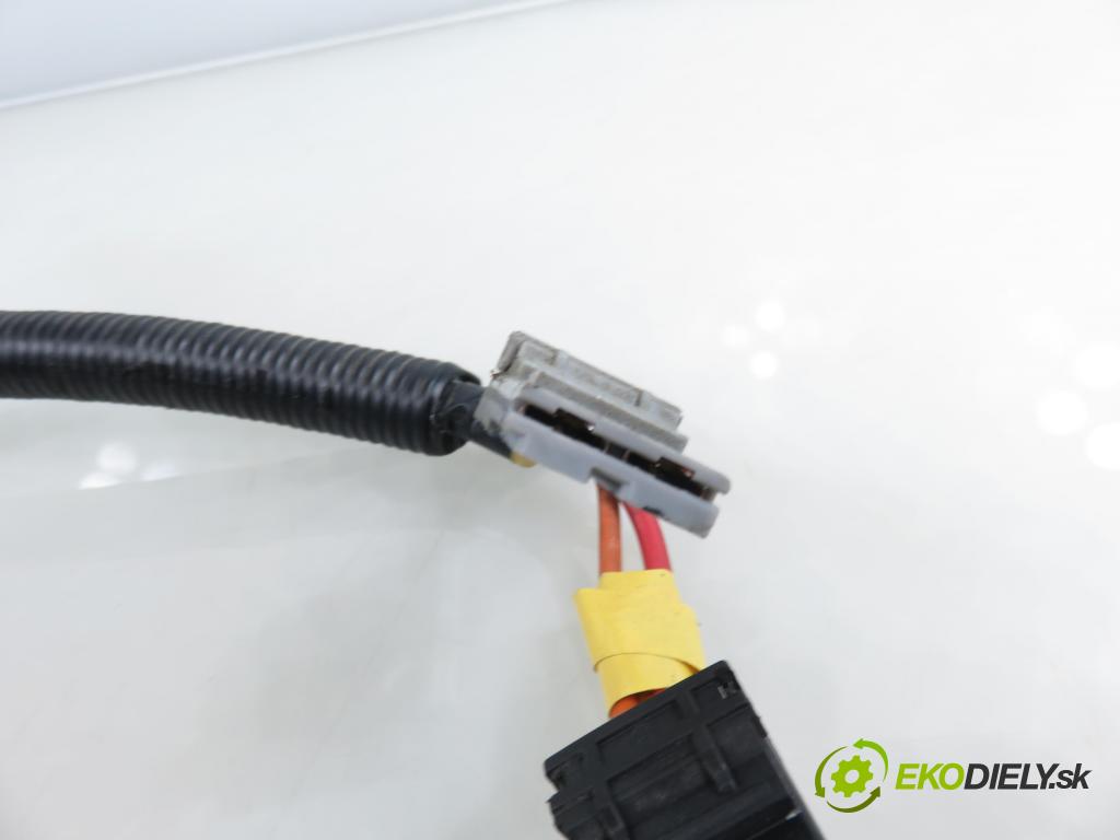 RENAULT MASTER II Skrzynia (FD) FURGON 2007 88,00 2.5 dCi 120 - G9U 650 2464,00 spinačka  (Spínacia skrinka)