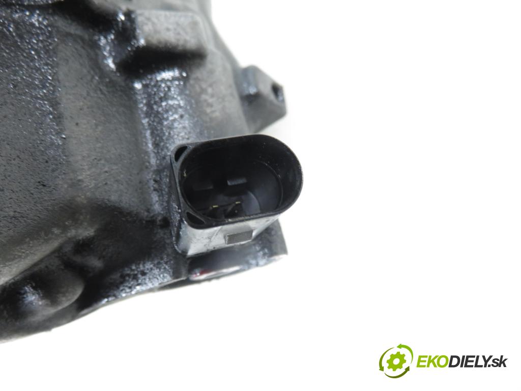 VW PASSAT B6 (3C2) SEDAN 2005 77,00 1.9 TDI PD 105 - BKC 1896,00 KOMPRESOR: klimatizácie  (Kompresor klimatizácie)