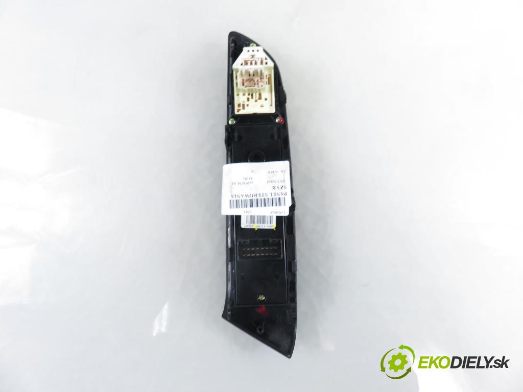 HYUNDAI ix35 (LM, EL, ELH) SUV 2011 99,00 1.6 - G4FD 1591,00 Panel ovládania okien 935702Y1609