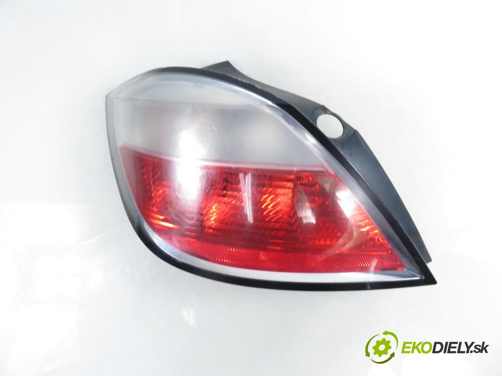 OPEL ASTRA H (A04) HB 2006 88,00 1.9 CDTI - Z 19 DT 1910,00 světlo levé zadní 24451835