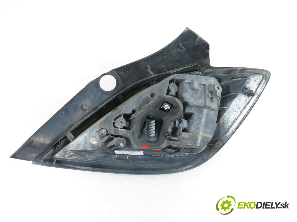 OPEL ASTRA H (A04) HB 2006 88,00 1.9 CDTI - Z 19 DT 1910,00 světlo levé zadní 24451835