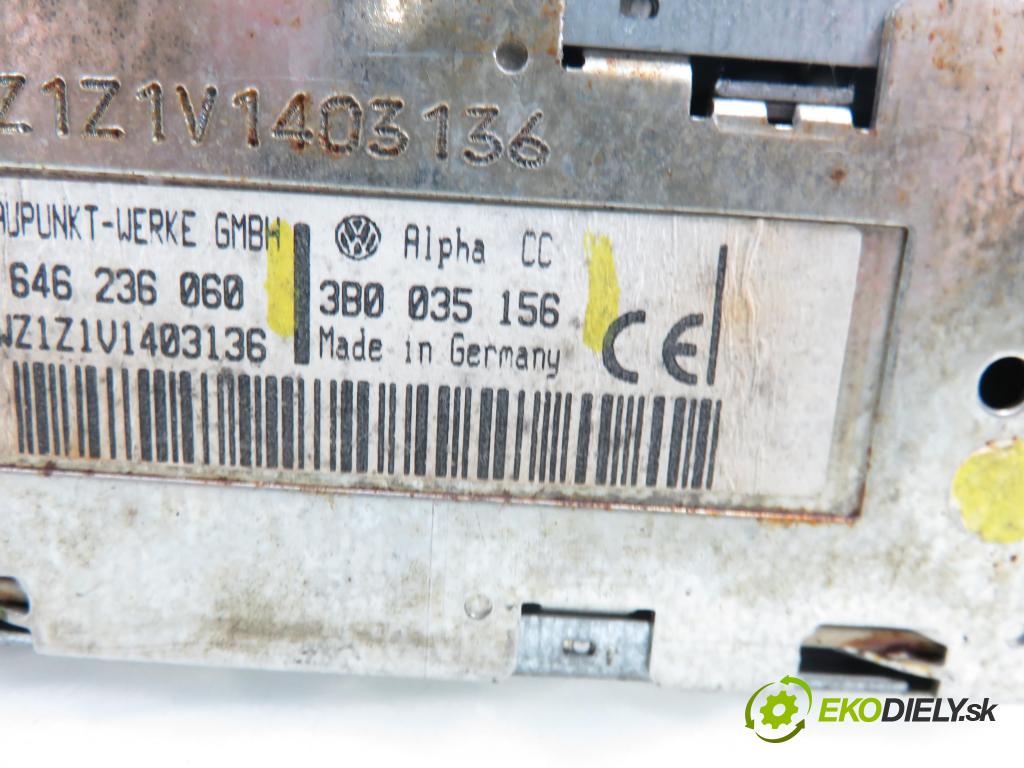 VW POLO (6N1) HB 1998 40,00 1.4 55 1390,00 RADIO 3B0035156