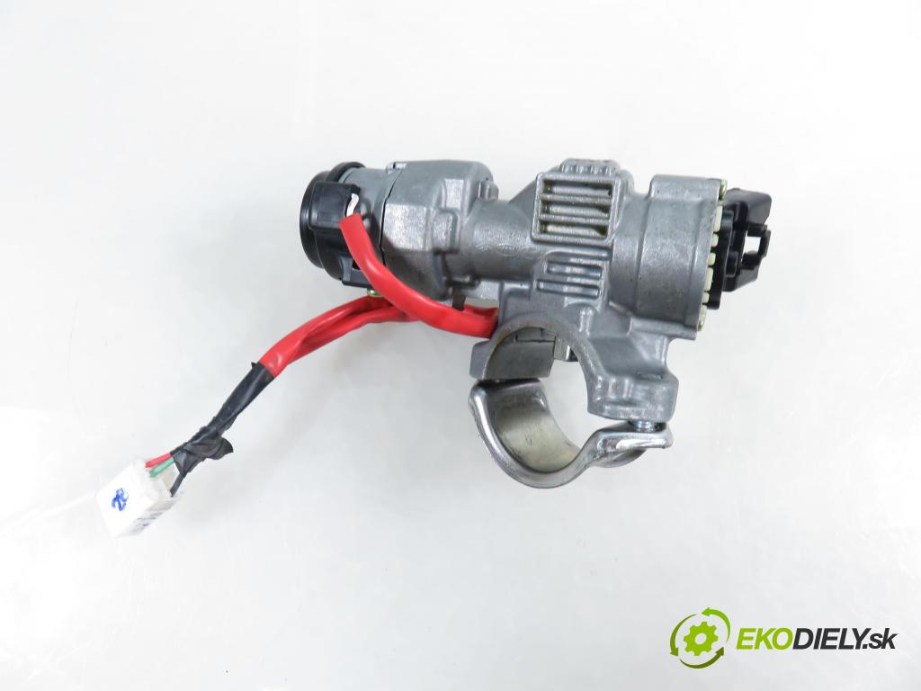 HYUNDAI ix35 (LM, EL, ELH) SUV 2011 99,00 1.6 - G4FD 1591,00 spinačka  (Spínacia skrinka)