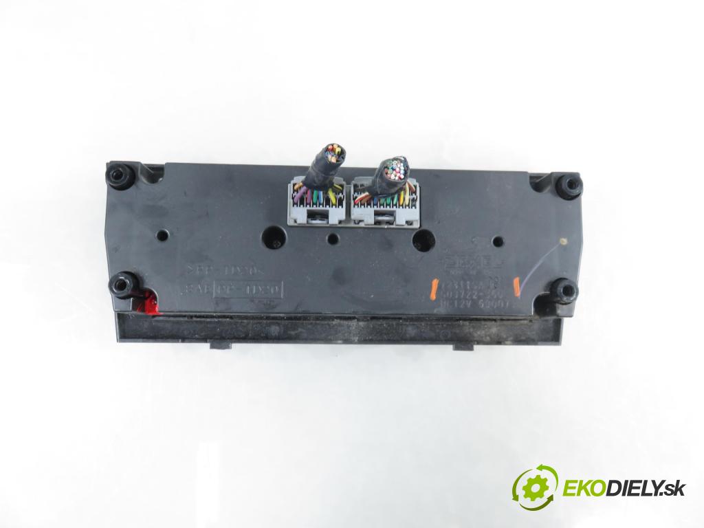 SUBARU FORESTER (SG_) KOMBI 2006 92,00 2.0 AWD 125 - EJ201 1994,00 Panel kúrenia KLIMATIZACE: 5037223595 ; 72311SA081