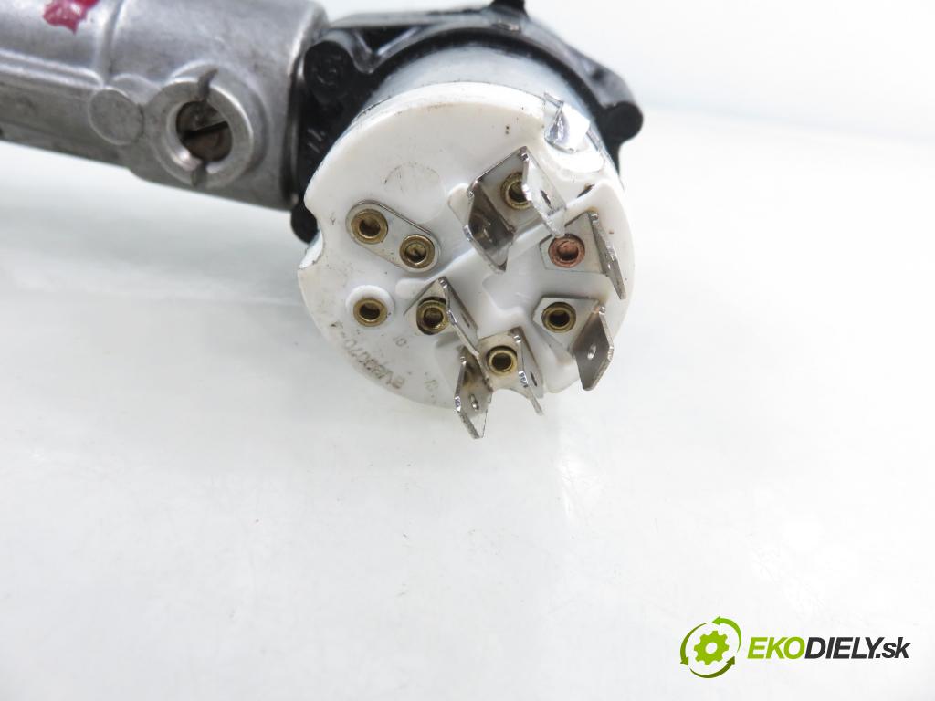 SKODA FELICIA II (6U1) HB 2000 50,00 1.3 MPI 68 1289,00 spinačka 441022221176 (Spínacia skrinka)