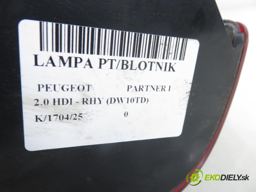 PEUGEOT PARTNER Combispace (5F) KOMBIVAN 2004 66,00 2.0 HDI - RHY (DW10TD) 1997,00 Svetlo pravé zadné 9625292180