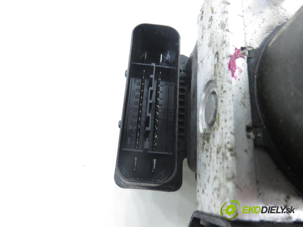 VW GOLF V (1K1) HB 2005 55,00 1.4 16V - BCA 1390,00 Pumpa ABS 1K0907379P ; 10097003153 ; 1K0614117H (Pumpa ABS)