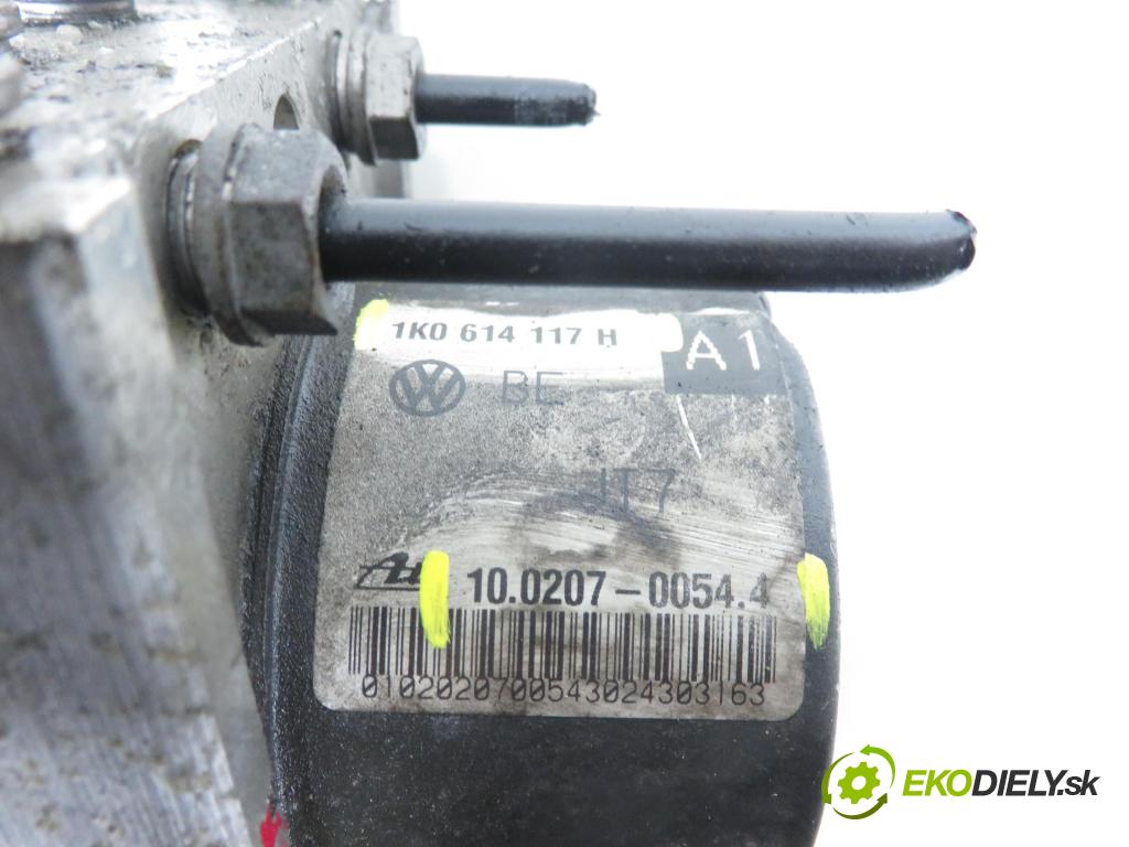 VW GOLF V (1K1) HB 2005 55,00 1.4 16V - BCA 1390,00 Pumpa ABS 1K0907379P ; 10097003153 ; 1K0614117H (Pumpa ABS)