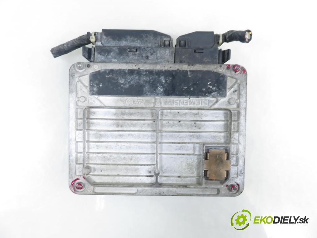 SKODA FELICIA II (6U1) HB 2000 50,00 1.3 MPI 68 1289,00 Riadiaca jednotka Motor 5WP432905 ; 047906030N