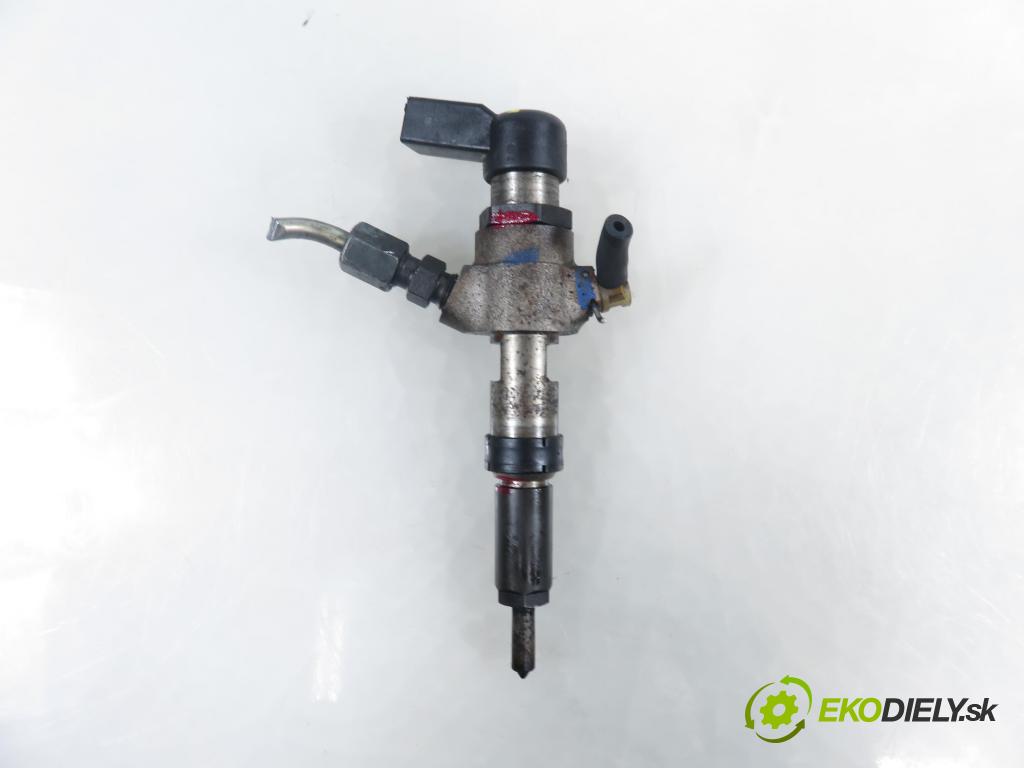 FORD FIESTA V (JH_, JD_) HB 2004 50,00 1.4 TDCi 68 - F6JB 1399,00 vstrekovač 5WS40007 ; 9645988580 (Vstrekovač paliva)