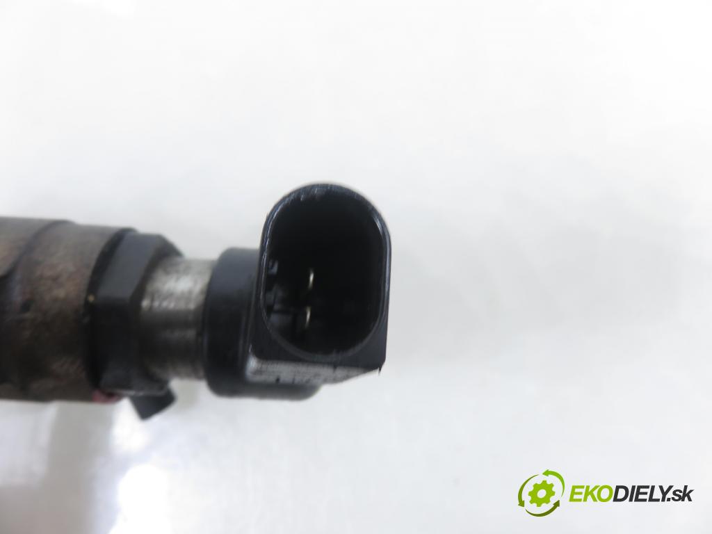 FORD FIESTA V (JH_, JD_) HB 2004 50,00 1.4 TDCi 68 - F6JB 1399,00 vstrekovač 5WS40007 ; 9645988580 (Vstrekovač paliva)