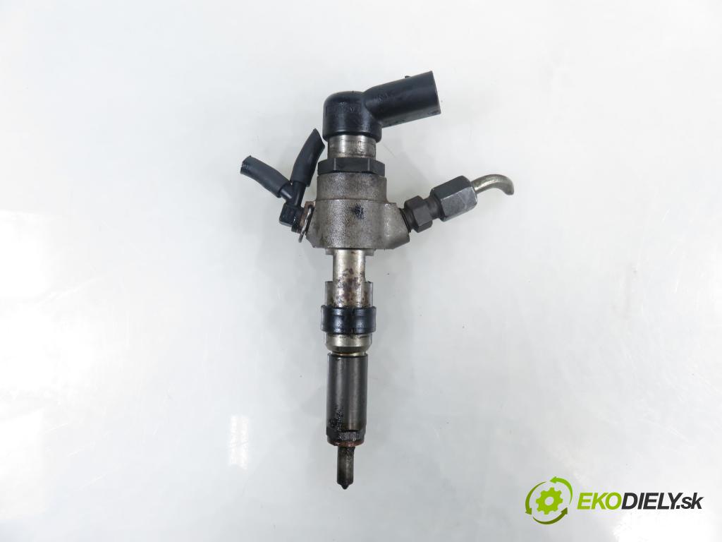 FORD FIESTA V (JH_, JD_) HB 2004 50,00 1.4 TDCi 68 - F6JB 1399,00 vstrekovač 5WS40007 ; 9645988580 (Vstrekovač paliva)