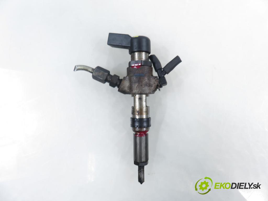 FORD FIESTA V (JH_, JD_) HB 2004 50,00 1.4 TDCi 68 - F6JB 1399,00 vstrekovač 5WS40007 ; 9645988580 (Vstrekovač paliva)