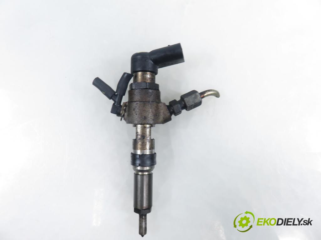 FORD FIESTA V (JH_, JD_) HB 2004 50,00 1.4 TDCi 68 - F6JB 1399,00 vstrekovač 5WS40007 ; 9645988580 (Vstrekovač paliva)