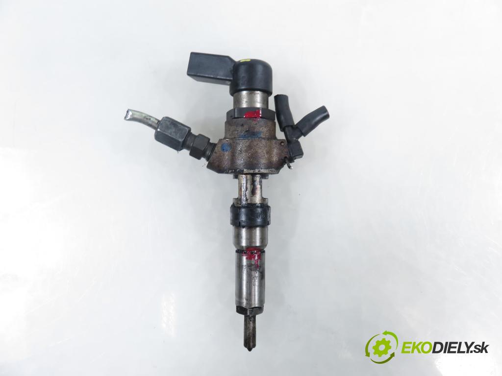 FORD FIESTA V (JH_, JD_) HB 2004 50,00 1.4 TDCi 68 - F6JB 1399,00 vstrekovač 5WS40007 ; 9645988580 (Vstrekovač paliva)