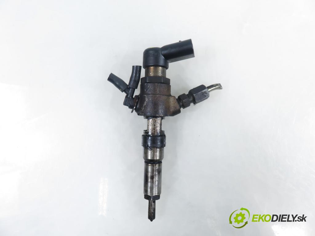 FORD FIESTA V (JH_, JD_) HB 2004 50,00 1.4 TDCi 68 - F6JB 1399,00 vstrekovač 5WS40007 ; 9645988580 (Vstrekovač paliva)