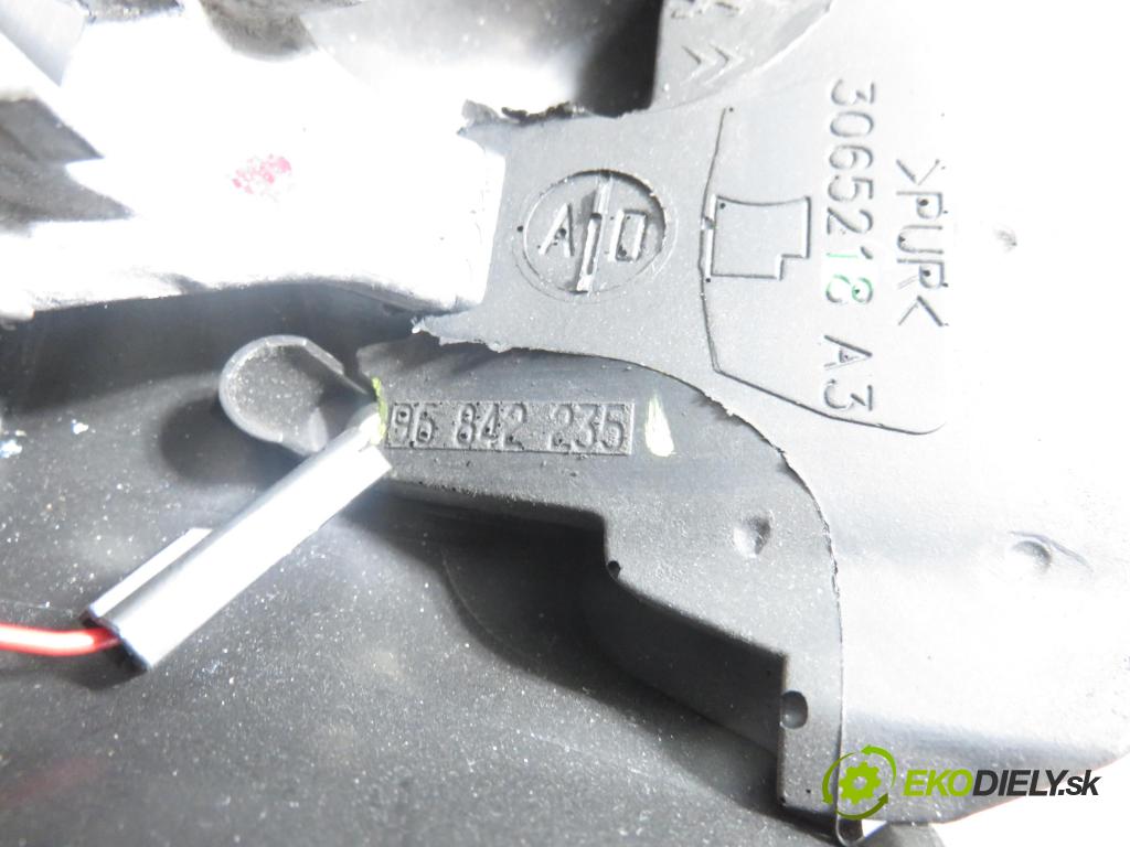 CITROEN C3 II (SC_) HB 2010 0,00 1.6 HDi 90 - 9HX (DV6ATED4) 1560,00 Volant 96842235 (Volant)