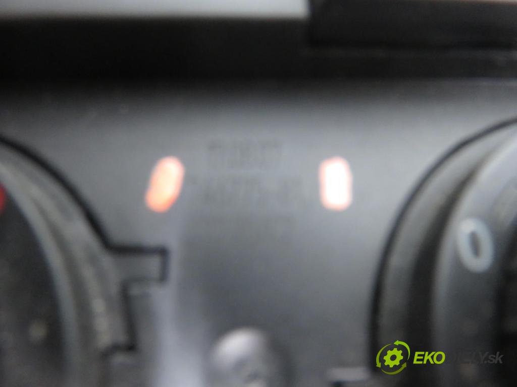 VW PASSAT B6 (3C2) SEDAN 2007 125,00 2.0 TDI - BMR 1968,00 Panel kúrenia KLIMATRONIK 74677581