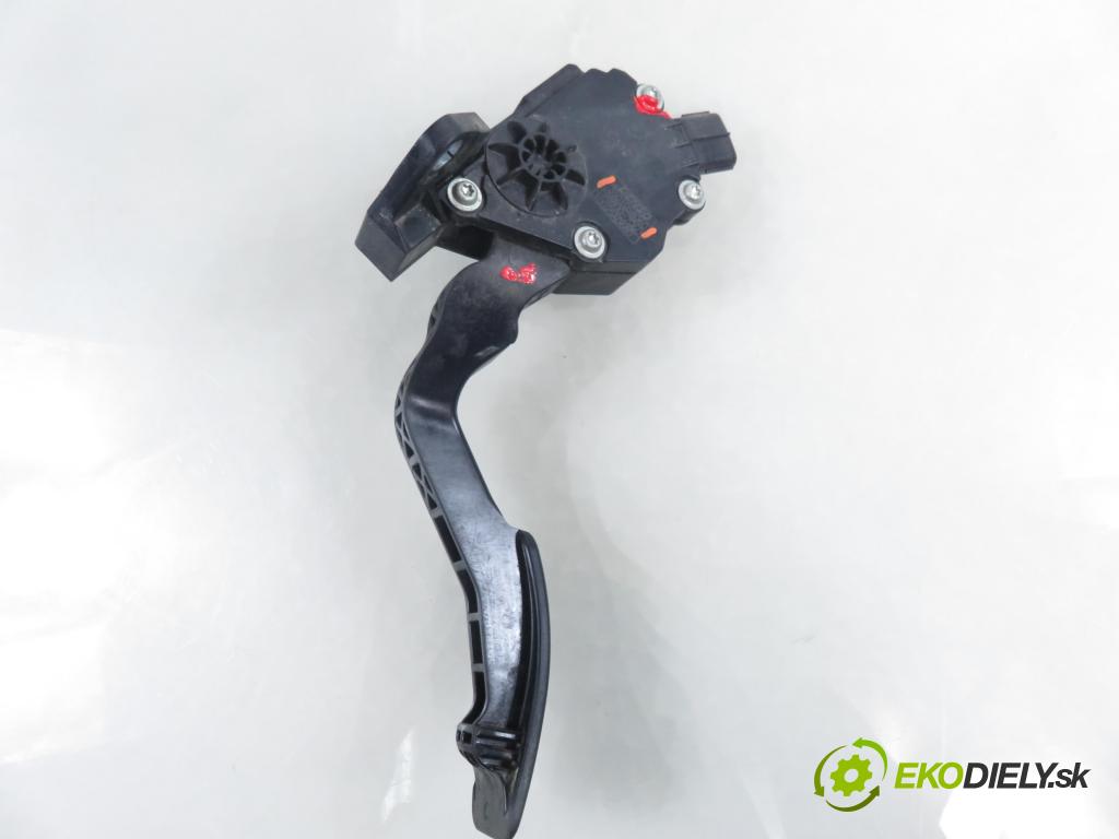 SUBARU FORESTER (SG_) KOMBI 2006 92,00 2.0 AWD 125 - EJ201 1994,00 Potenciometer plynu 1988007060 ; 36010SA060 (Potenciometer plynového pedálu)