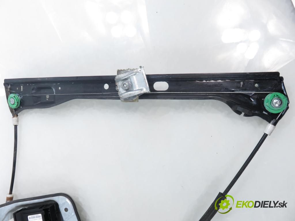 VW GOLF V (1K1) HB 2005 55,00 1.4 16V - BCA 1390,00 mechanismus oken 3D 1K0959793H