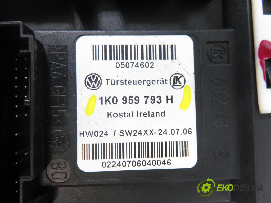 VW GOLF V (1K1) HB 2005 55,00 1.4 16V - BCA 1390,00 mechanismus oken 3D 1K0959793H