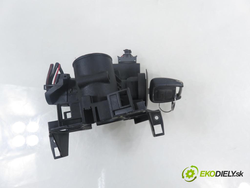 OPEL ZAFIRA A Nadwozie Wielkopojemne (MPV) (T98)  MINIVAN 2001 74,00 2.0 DTI 16V 101 - Y 20 DTH 1995,00 spinačka 90589313 ; 90589389 ; 5WK4763 (Spínacia skrinka)