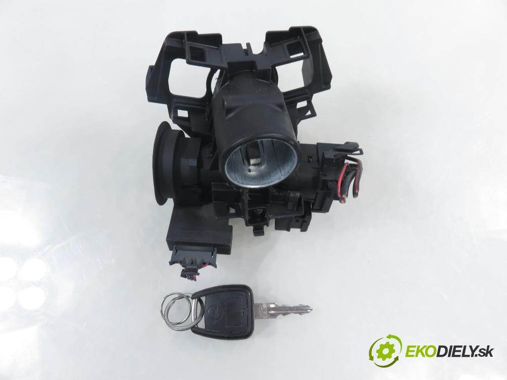 OPEL ZAFIRA A Nadwozie Wielkopojemne (MPV) (T98)  MINIVAN 2001 74,00 2.0 DTI 16V 101 - Y 20 DTH 1995,00 spinačka 90589313 ; 90589389 ; 5WK4763 (Spínacia skrinka)