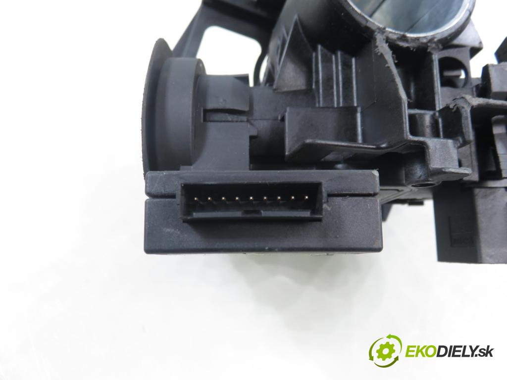 OPEL ZAFIRA A Nadwozie Wielkopojemne (MPV) (T98)  MINIVAN 2001 74,00 2.0 DTI 16V 101 - Y 20 DTH 1995,00 spinačka 90589313 ; 90589389 ; 5WK4763 (Spínacia skrinka)