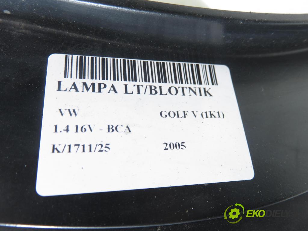 VW GOLF V (1K1) HB 2005 55,00 1.4 16V - BCA 1390,00 světlo levé zadní 1K6945095E