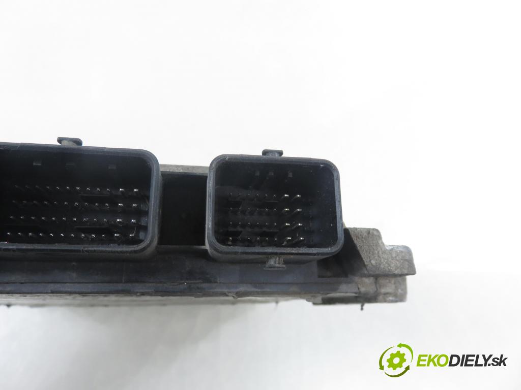 PEUGEOT BOXER Skrzynia FURGON 2007 88,00 2.2 HDi 120 - 4HU (P22DTE) 2198,00 Riadiaca jednotka Motor 9663289180 ; 9661256980
