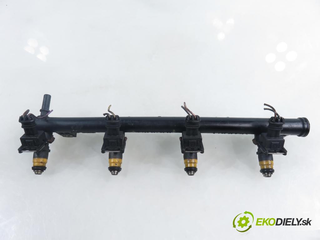 RENAULT CLIO II (BB_, CB_) HB 2003 66,00 1.6 (B/CB0D) - K7M 744 1598,00 Lišta vstrekovacia 8200139674 ; H029611 ; ITGM60 (Vstrekovacia lišta)