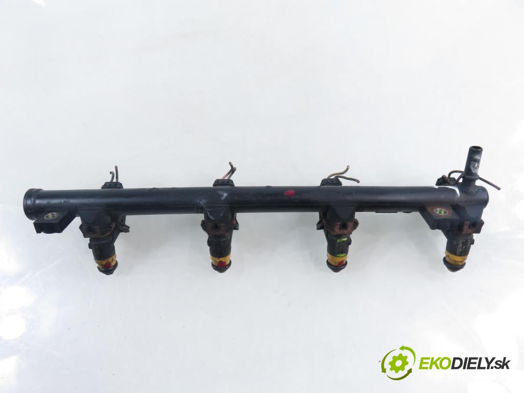 RENAULT CLIO II (BB_, CB_) HB 2003 66,00 1.6 (B/CB0D) - K7M 744 1598,00 Lišta vstrekovacia 8200139674 ; H029611 ; ITGM60 (Vstrekovacia lišta)