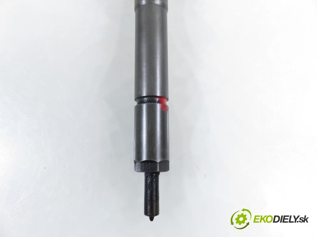 FORD FOCUS II (DA_, HCP) HB 2005 66,00 1.6 TDCi 90 - HHDA 1560,00 vstrekovač 0445110239 (Vstrekovač paliva)